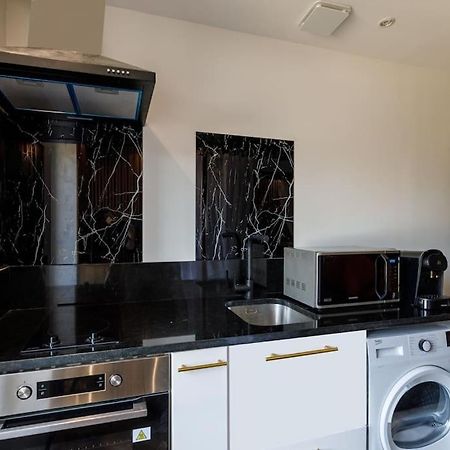 Proche Paris - Style Bali 350 M Gare Mantes Apartment Exterior foto