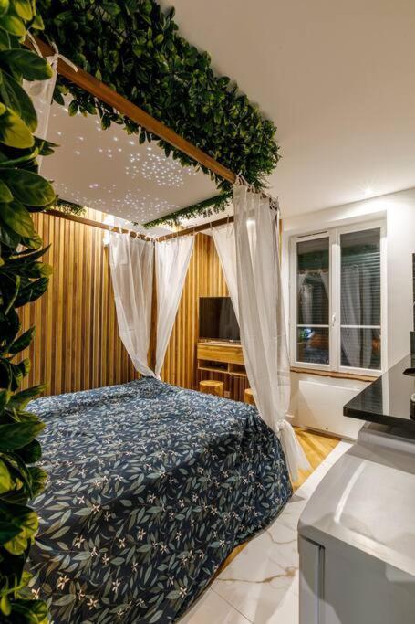 Proche Paris - Style Bali 350 M Gare Mantes Apartment Exterior foto